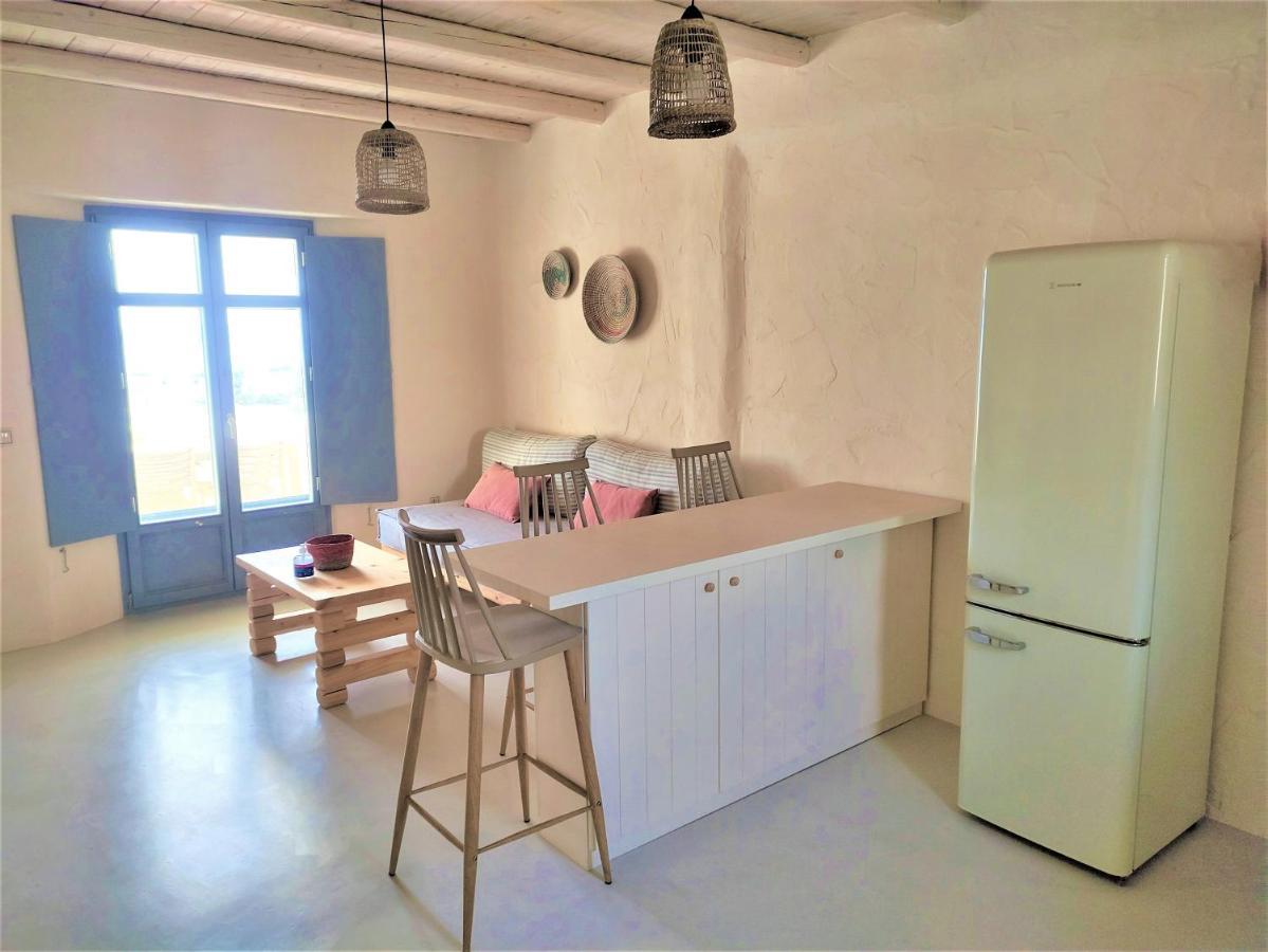 Mosaic Suites Drios Esterno foto