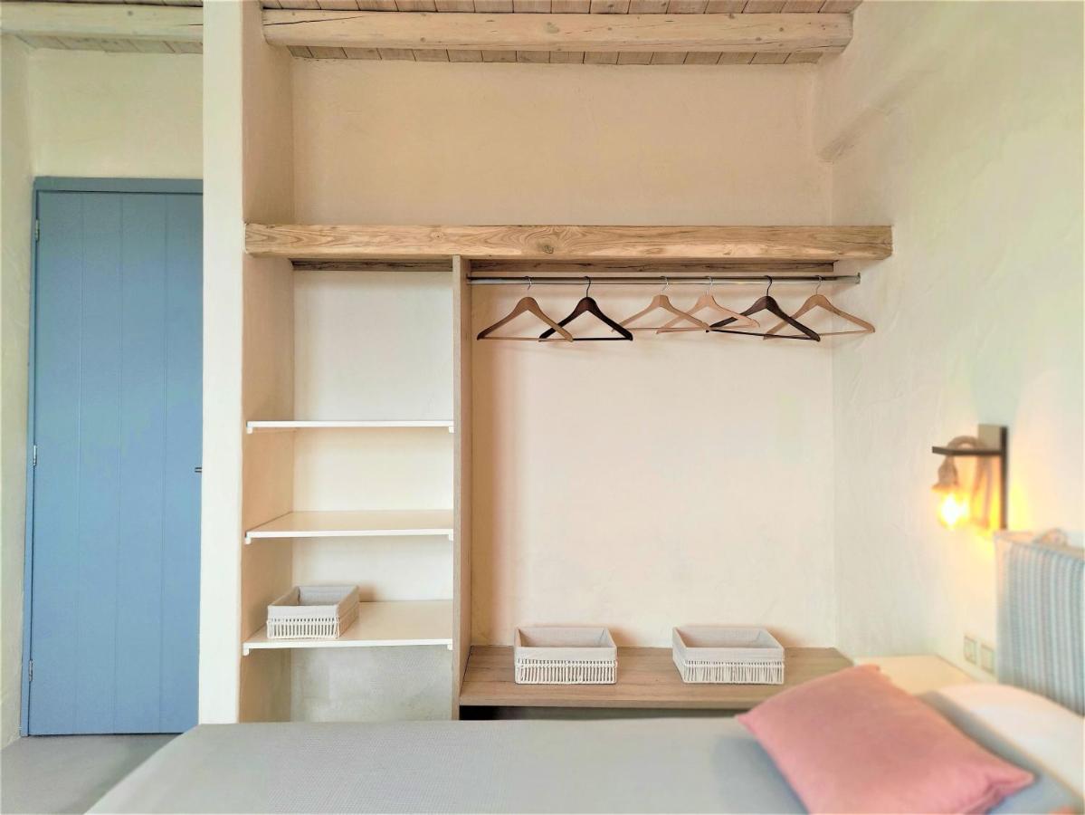 Mosaic Suites Drios Esterno foto