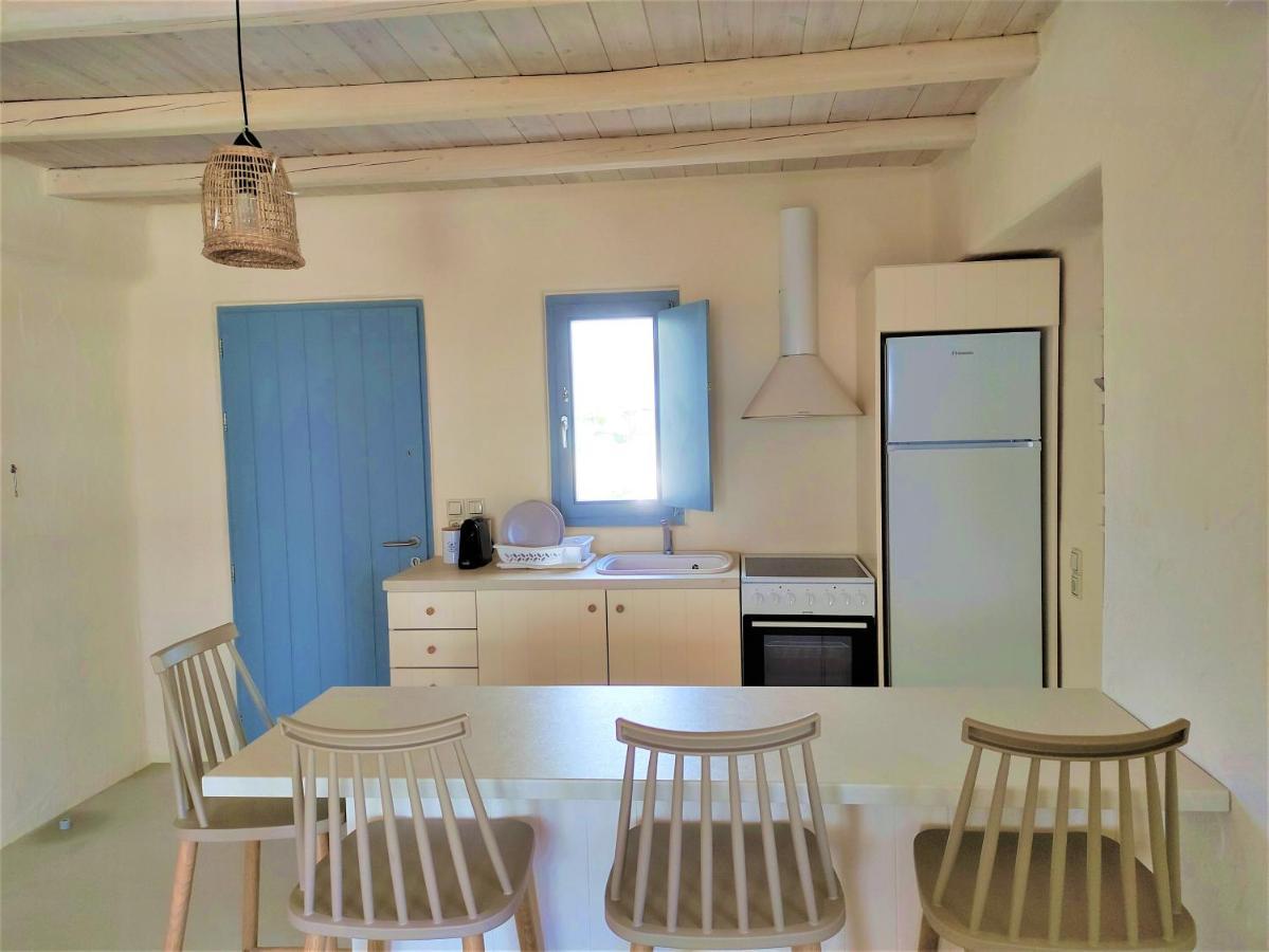 Mosaic Suites Drios Esterno foto