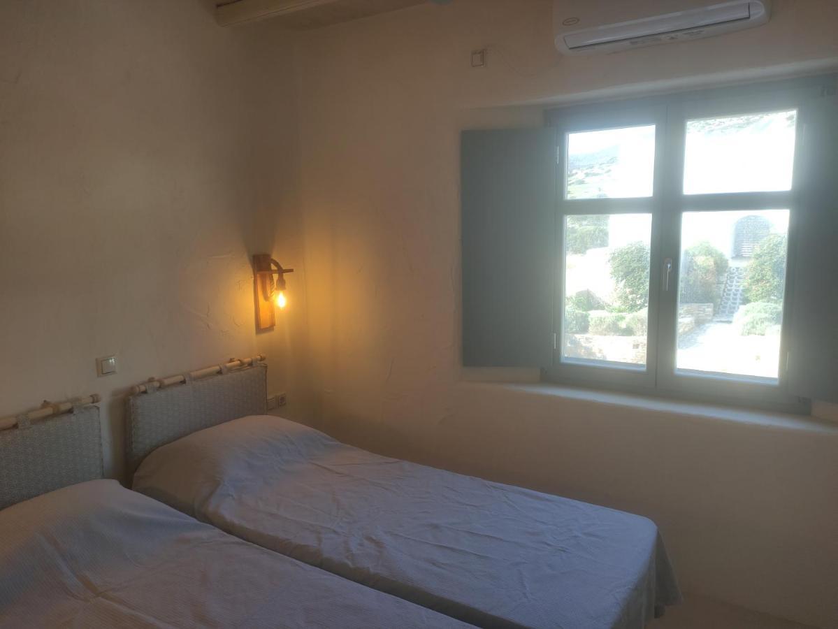 Mosaic Suites Drios Esterno foto