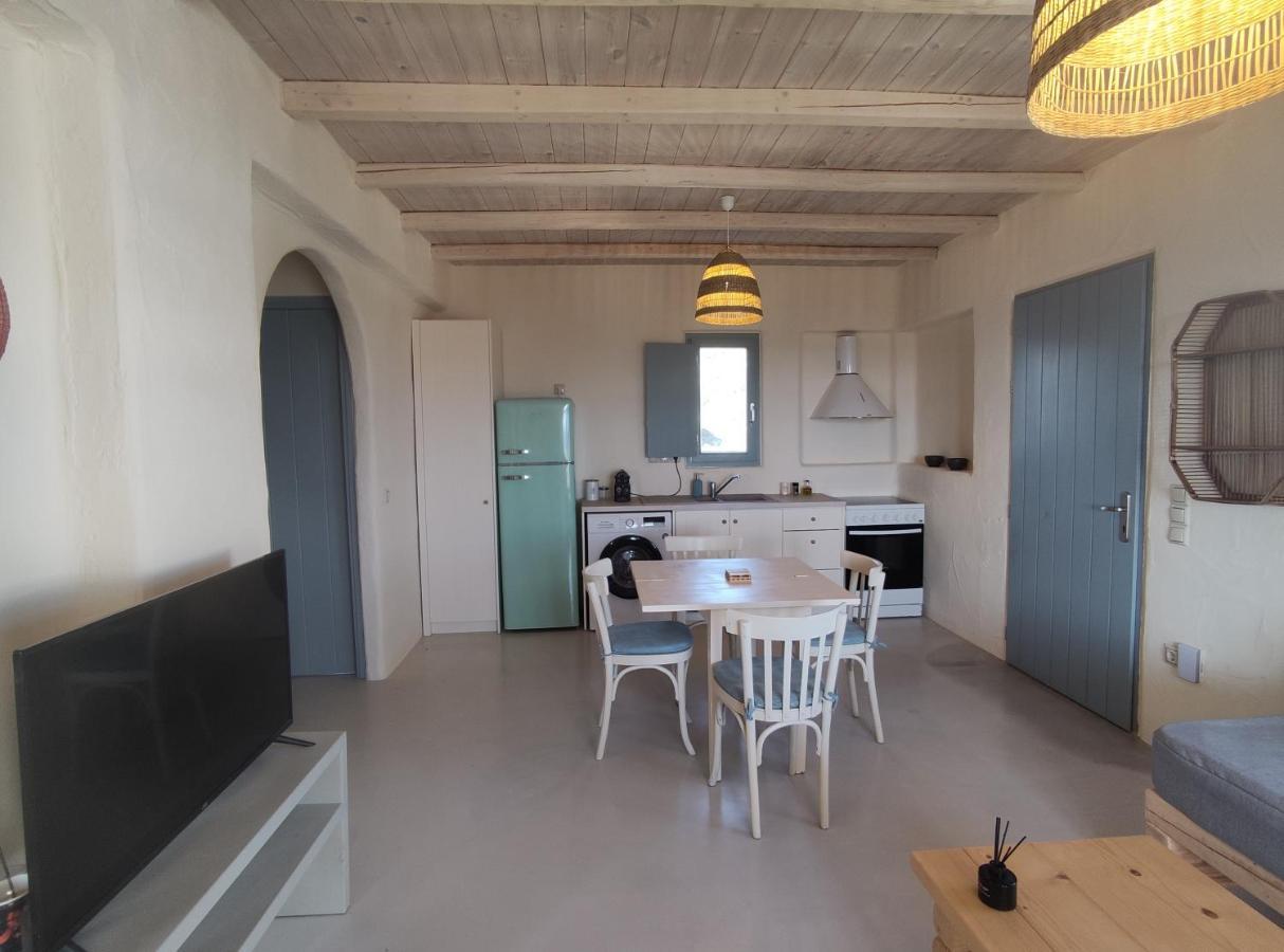Mosaic Suites Drios Esterno foto